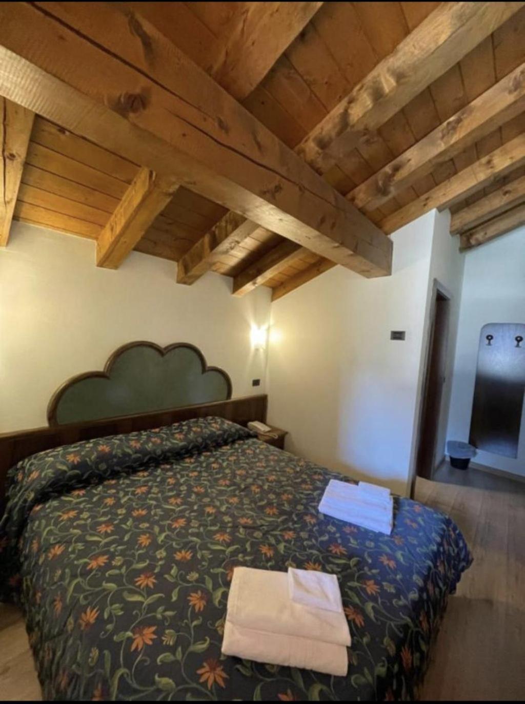 Hotel Quadrifoglio Pinzolo Eksteriør bilde