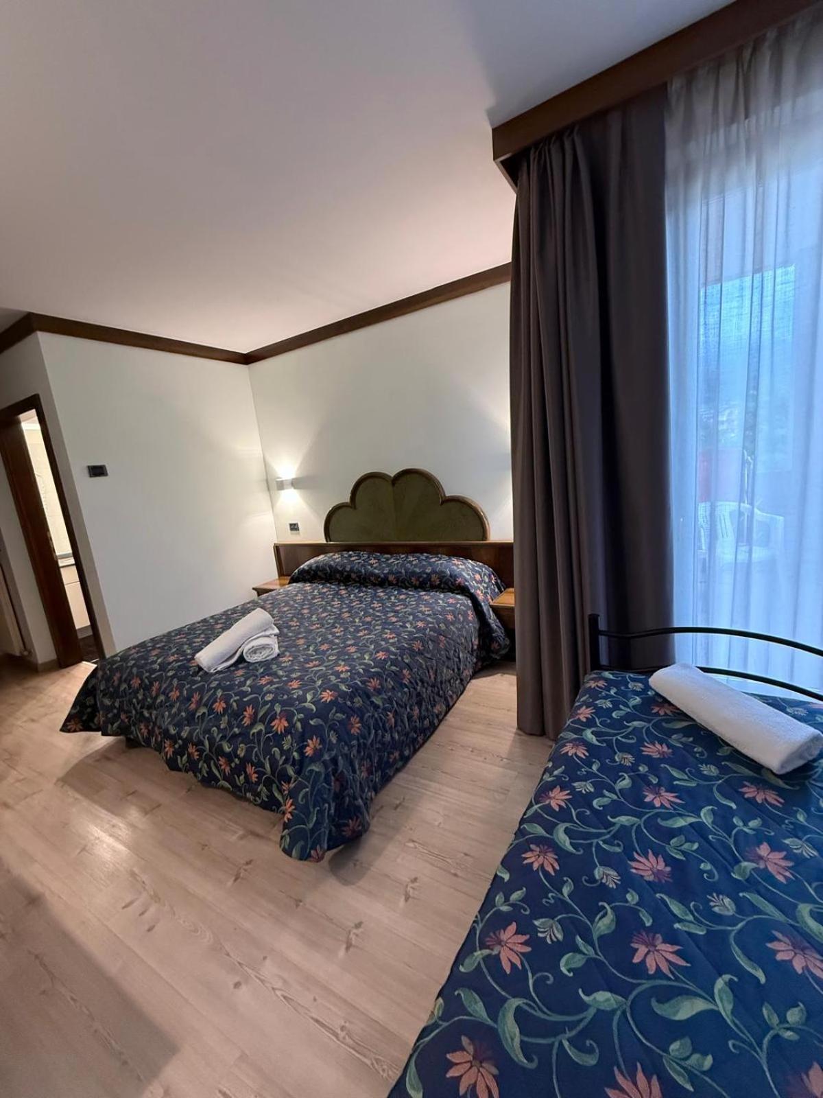 Hotel Quadrifoglio Pinzolo Eksteriør bilde