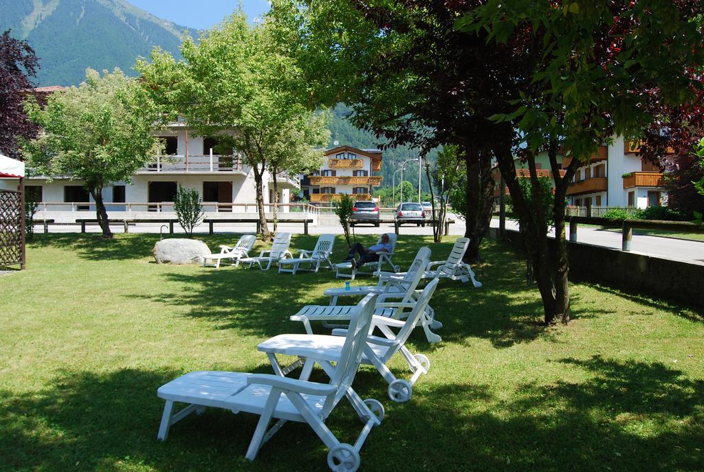 Hotel Quadrifoglio Pinzolo Eksteriør bilde